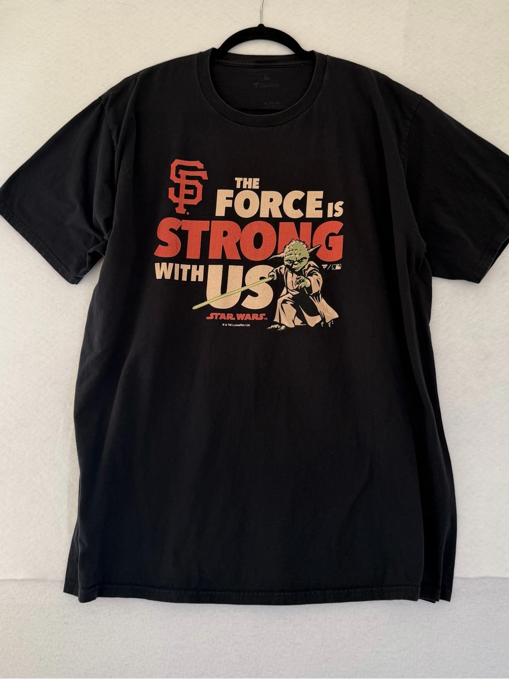 Fanatics San Francisco Giants x Star Wars 'The Force Is Strong With Us' Tee